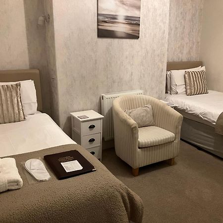 פיינטון Cliveden Guest House מראה חיצוני תמונה